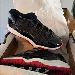 Jordan 11 Retro Low Sneakers